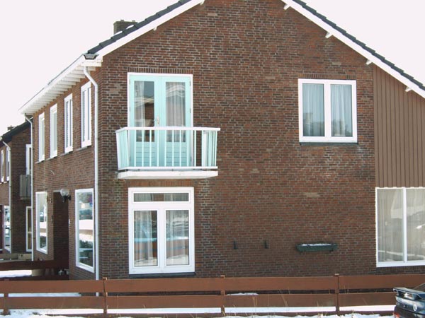 huis met 3 slaapkamers | Haus mit 3 Schlafzimmer | House with 3 bedrooms